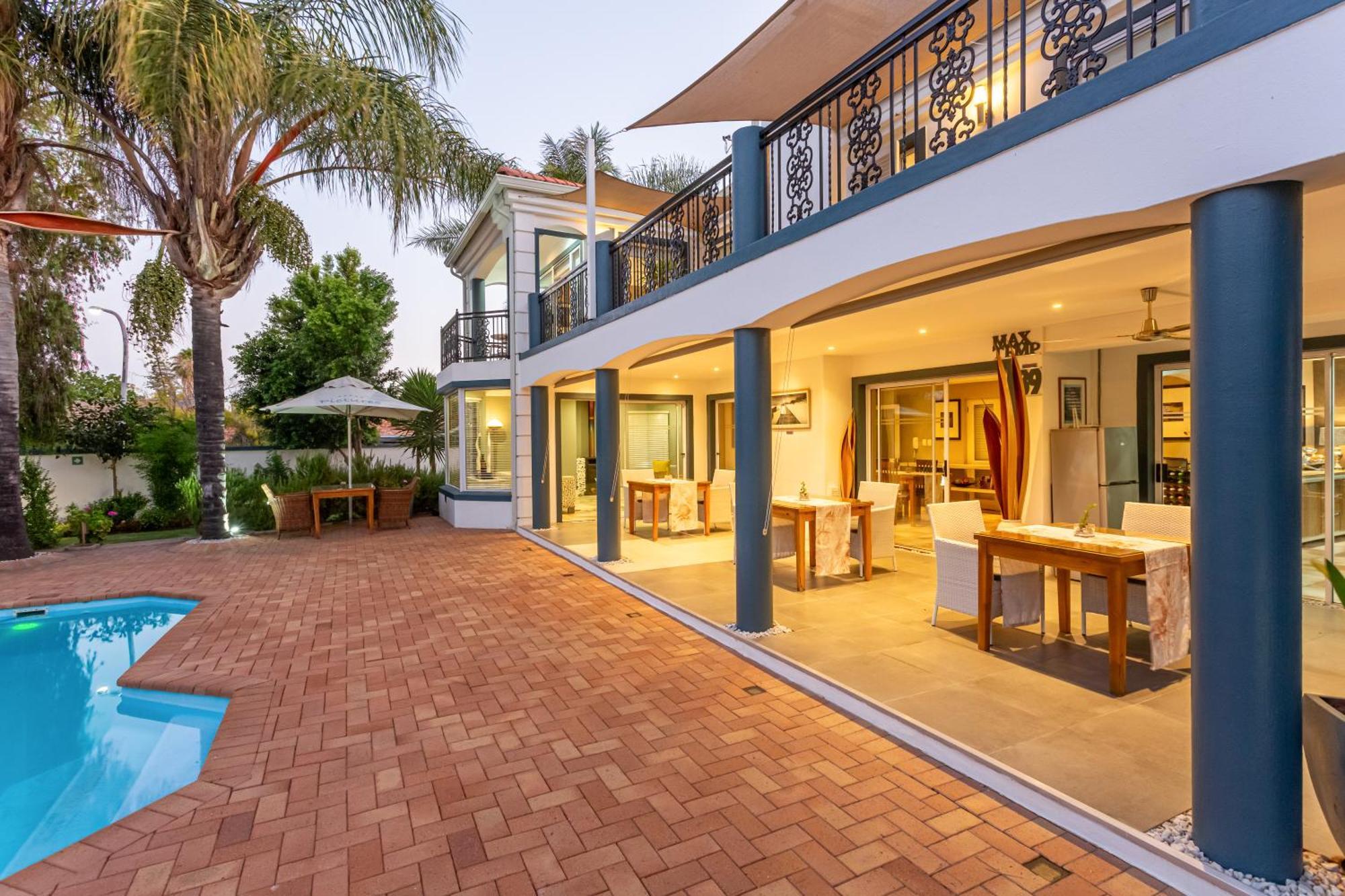 Pictures Guest House Boutique Hotel Oudtshoorn Bagian luar foto