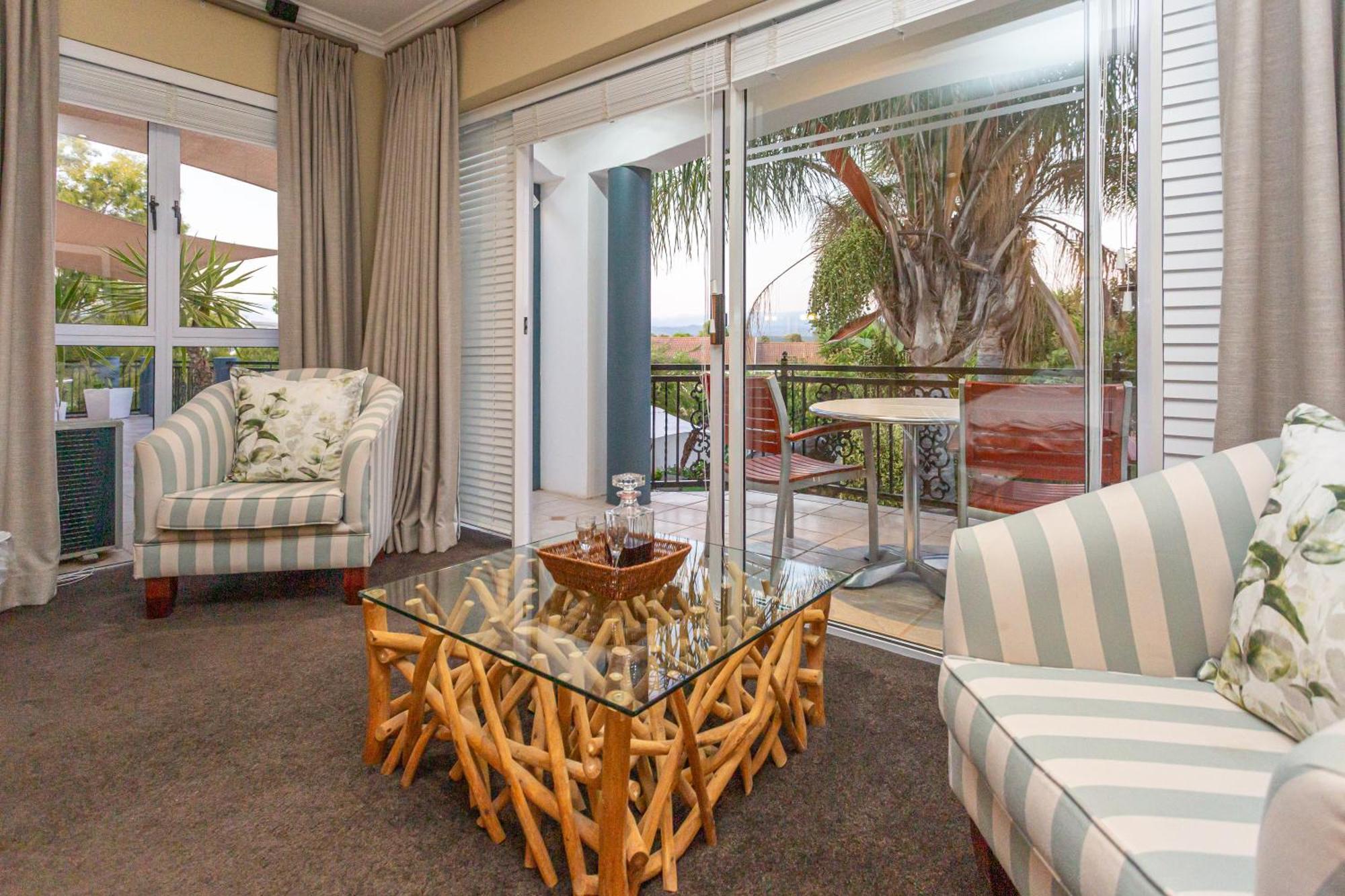 Pictures Guest House Boutique Hotel Oudtshoorn Bagian luar foto